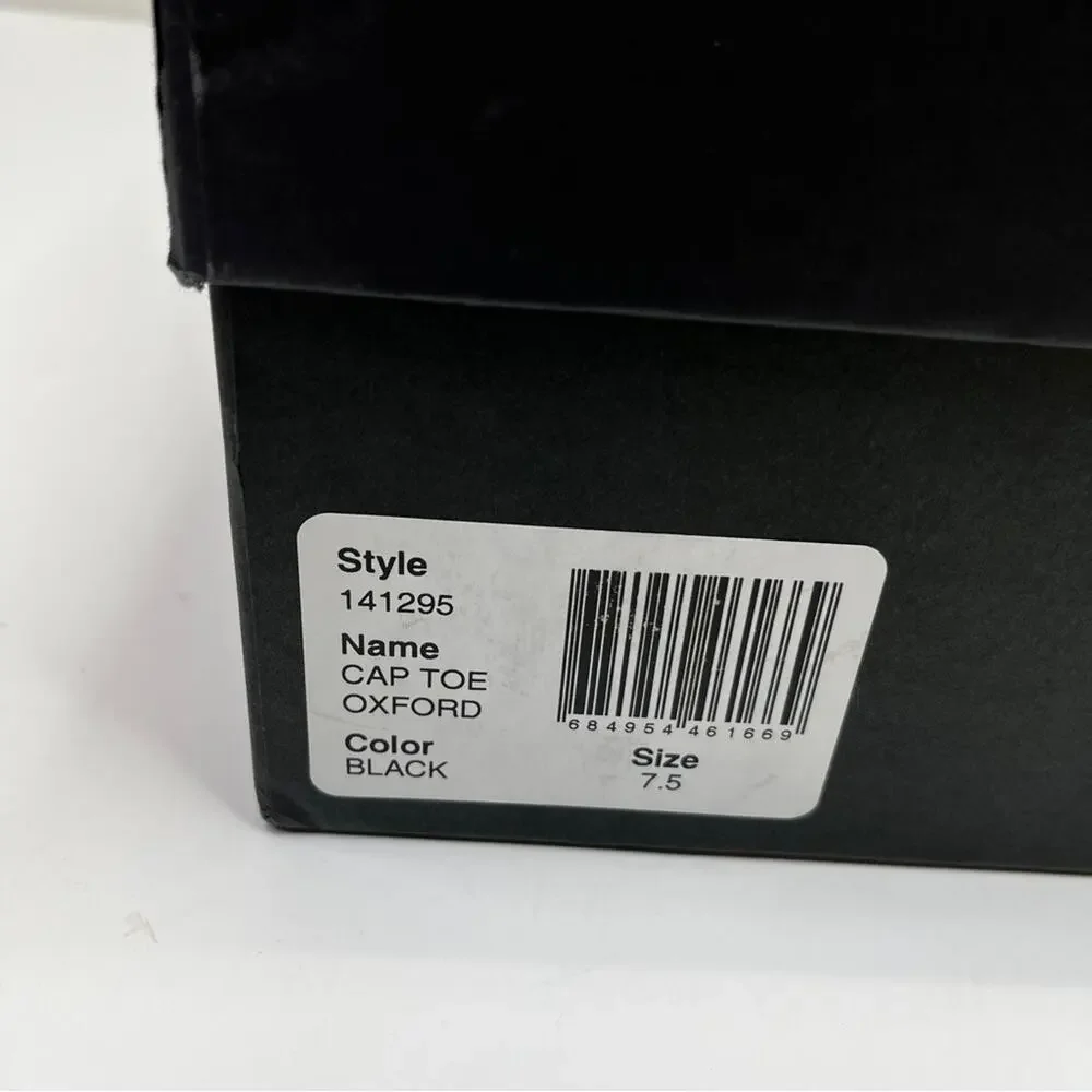 The Men's Store at Bloomingdale's Cap Toe Oxford shoes black - 8